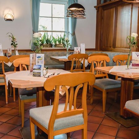 Gasthof Strauss Ansfelden Exteriör bild